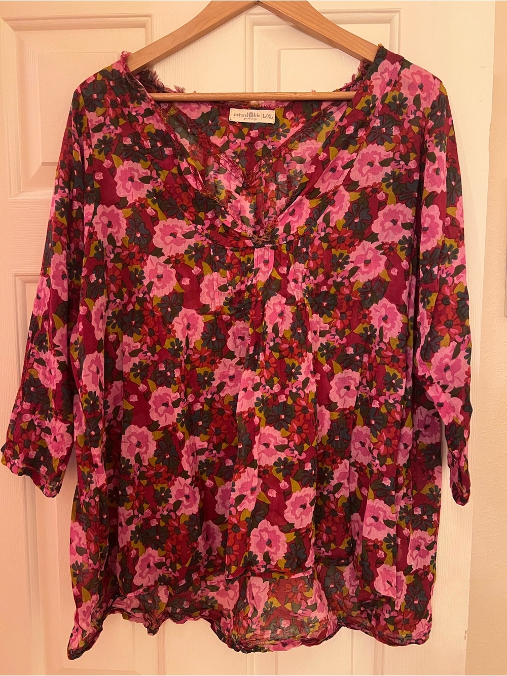 Natural Life Boho Floral V-Neck Women's Top - Pink Floral